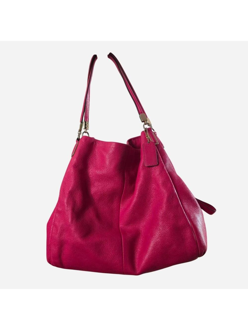 Coach Women's Pink Shoulder Bag